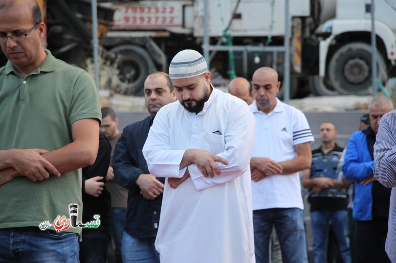 فيديو: شعائر  صلاة  وخطبة عيد الفطر  من مسجد صلاح الدين والشيخ اشرف عيسى يؤكد : حال مجتمعنا لا يُبشر بخير ... العنف والجريمة احتلا عقول شبابنا لبعدهم عن دينهم       